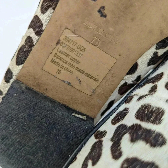 Victoria's Secret Cow Print Ballet Flats - 7 - Picture 11 of 13